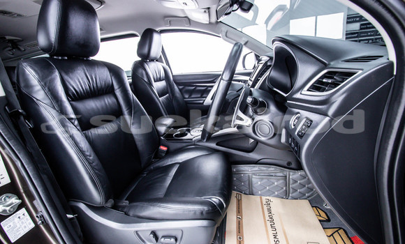 ซื้อ รถมือสอง Mitsubishi Pajero Sport สีน้ำตาล รถยนต์ ใน %{เมือง} ใน กรุงเทพมหานคร ซื้อ รถมือสอง Mitsubishi Pajero Sport สีน้ำตาล รถยนต์ ใน %{เมือง} ใน กรุงเทพมหานคร