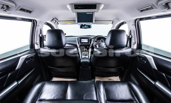 ซื้อ รถมือสอง Mitsubishi Pajero Sport สีน้ำตาล รถยนต์ ใน %{เมือง} ใน กรุงเทพมหานคร ซื้อ รถมือสอง Mitsubishi Pajero Sport สีน้ำตาล รถยนต์ ใน %{เมือง} ใน กรุงเทพมหานคร