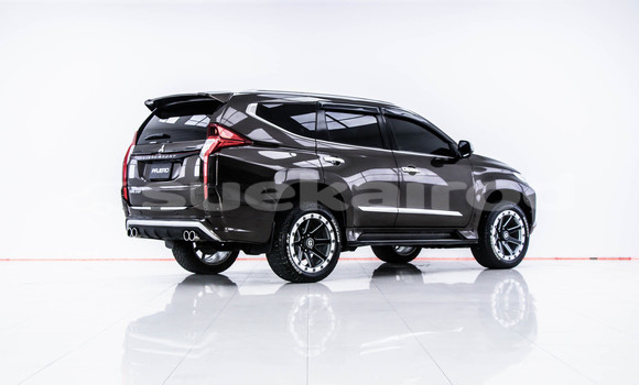 ซื้อ รถมือสอง Mitsubishi Pajero Sport สีน้ำตาล รถยนต์ ใน %{เมือง} ใน กรุงเทพมหานคร ซื้อ รถมือสอง Mitsubishi Pajero Sport สีน้ำตาล รถยนต์ ใน %{เมือง} ใน กรุงเทพมหานคร