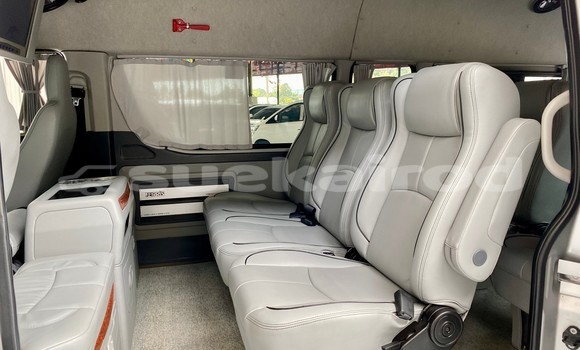 Buy Used Toyota Commuter Other Car in Bangkok in Bangkok Buy Used Toyota Commuter Other Car in Bangkok in Bangkok