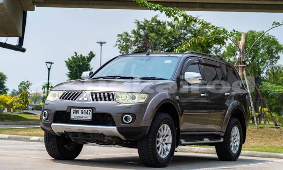 Buy Used Mitsubishi Pajero Sport Brown Car in Bangkok in Bangkok Buy Used Mitsubishi Pajero Sport Brown Car in Bangkok in Bangkok