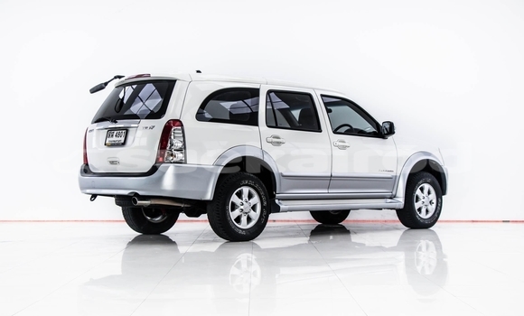 Buy Used Isuzu MU-7 White Car in Bangkok in Bangkok Buy Used Isuzu MU-7 White Car in Bangkok in Bangkok