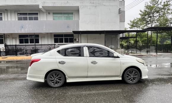 ซื้อ รถมือสอง Nissan Almera ขาว รถยนต์ ใน %{เมือง} ใน ระยอง