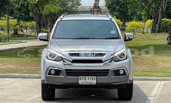 ซื้อ รถมือสอง Isuzu MU-X อื่น ๆ รถยนต์ ใน %{เมือง} ใน กรุงเทพมหานคร