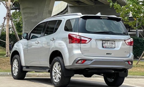 Buy Used Isuzu MU-X Other Car in Bangkok in Bangkok Buy Used Isuzu MU-X Other Car in Bangkok in Bangkok