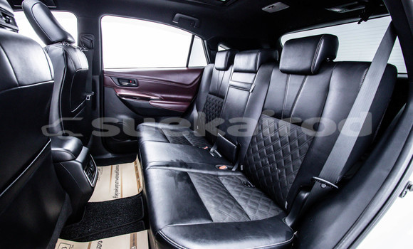 Buy Used Toyota Harrier White Car in Bangkok in Bangkok Buy Used Toyota Harrier White Car in Bangkok in Bangkok