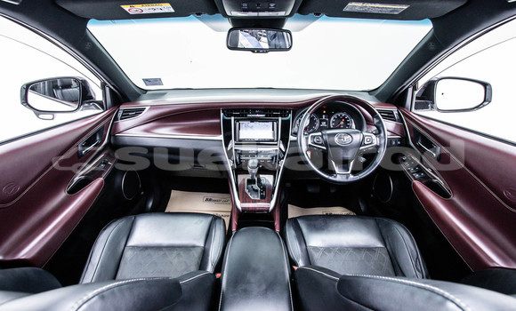 Buy Used Toyota Harrier White Car in Bangkok in Bangkok Buy Used Toyota Harrier White Car in Bangkok in Bangkok