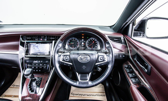 Buy Used Toyota Harrier White Car in Bangkok in Bangkok Buy Used Toyota Harrier White Car in Bangkok in Bangkok