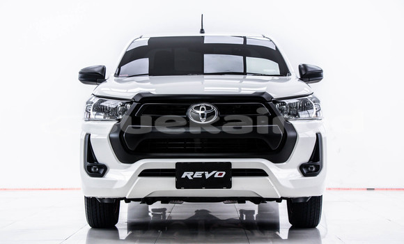 Buy Used Toyota Hiluxe Revo White Car in Bangkok in Bangkok Buy Used Toyota Hiluxe Revo White Car in Bangkok in Bangkok