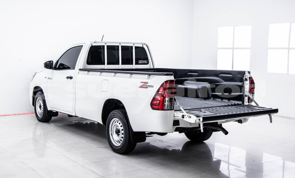 Buy Used Toyota Hiluxe Revo White Car in Bangkok in Bangkok Buy Used Toyota Hiluxe Revo White Car in Bangkok in Bangkok