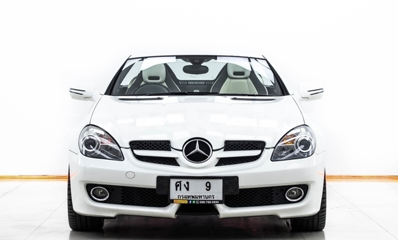 ซื้อ รถมือสอง Mercedes-Benz SLK-klasse ขาว รถยนต์ ใน %{เมือง} ใน กรุงเทพมหานคร