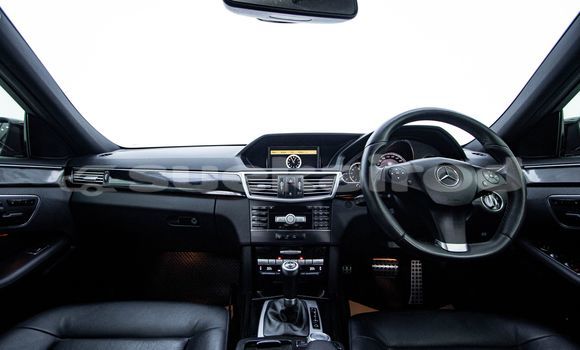 ซื้อ รถมือสอง Mercedes-Benz E-Classe สีดำ รถยนต์ ใน %{เมือง} ใน กรุงเทพมหานคร ซื้อ รถมือสอง Mercedes-Benz E-Classe สีดำ รถยนต์ ใน %{เมือง} ใน กรุงเทพมหานคร