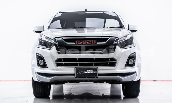 Buy Used Isuzu D-Max White Car in Bangkok in Bangkok Buy Used Isuzu D-Max White Car in Bangkok in Bangkok
