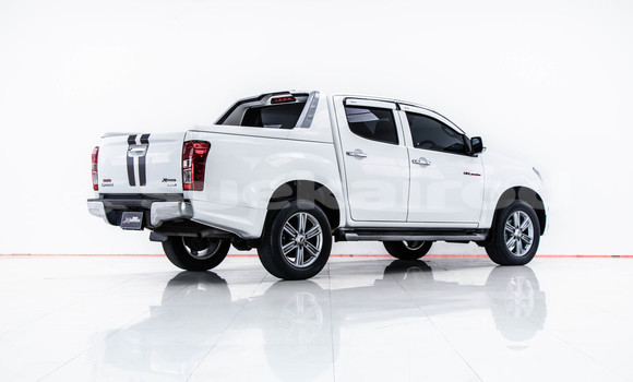 Buy Used Isuzu D-Max White Car in Bangkok in Bangkok Buy Used Isuzu D-Max White Car in Bangkok in Bangkok