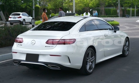 Buy Used Mercedes‒Benz E–Class White Car in Bangkok in Bangkok Buy Used Mercedes‒Benz E–Class White Car in Bangkok in Bangkok