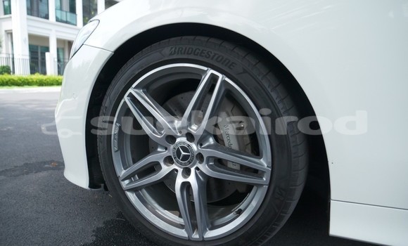 Buy Used Mercedes‒Benz E–Class White Car in Bangkok in Bangkok Buy Used Mercedes‒Benz E–Class White Car in Bangkok in Bangkok