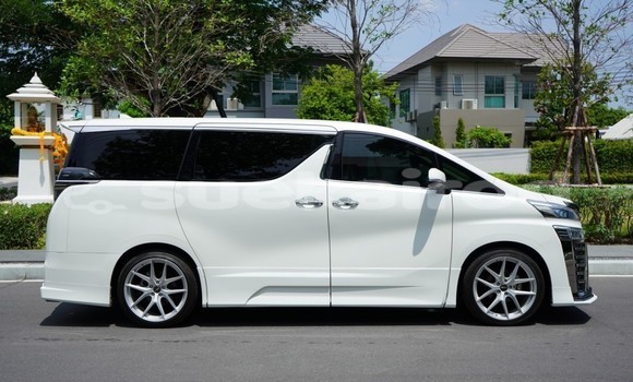 ซื้อ รถมือสอง Toyota Vellfire ขาว รถยนต์ ใน %{เมือง} ใน กรุงเทพมหานคร ซื้อ รถมือสอง Toyota Vellfire ขาว รถยนต์ ใน %{เมือง} ใน กรุงเทพมหานคร