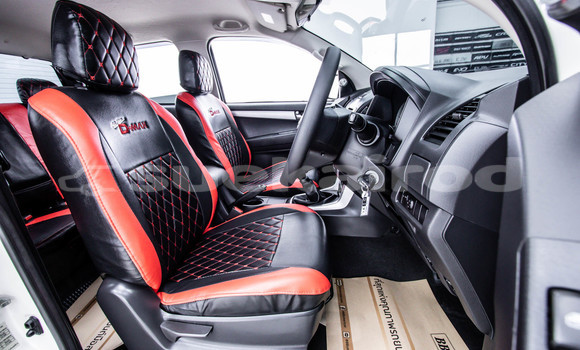 Buy Used Isuzu D-Max White Car in Bangkok in Bangkok Buy Used Isuzu D-Max White Car in Bangkok in Bangkok