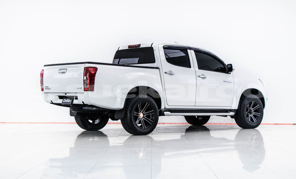 Buy Used Isuzu D-Max White Car in Bangkok in Bangkok Buy Used Isuzu D-Max White Car in Bangkok in Bangkok