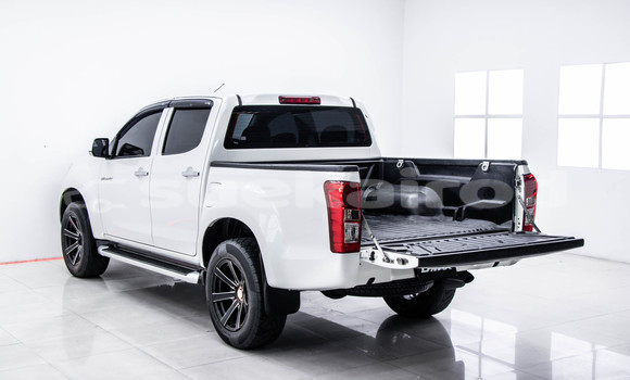 Buy Used Isuzu D-Max White Car in Bangkok in Bangkok Buy Used Isuzu D-Max White Car in Bangkok in Bangkok