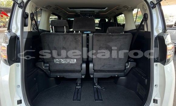 Buy Used Toyota Vellfire White Car in Bangkok in Bangkok Buy Used Toyota Vellfire White Car in Bangkok in Bangkok