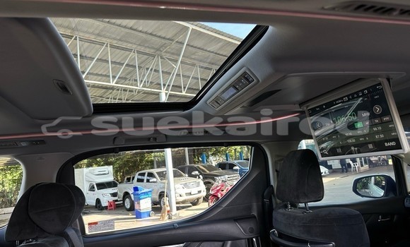 Buy Used Toyota Vellfire White Car in Bangkok in Bangkok Buy Used Toyota Vellfire White Car in Bangkok in Bangkok