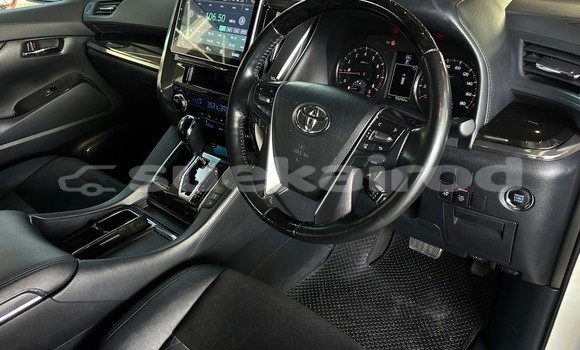 Buy Used Toyota Vellfire White Car in Bangkok in Bangkok Buy Used Toyota Vellfire White Car in Bangkok in Bangkok