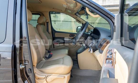 ซื้อ รถมือสอง Hyundai H1 สีน้ำตาล รถยนต์ ใน %{เมือง} ใน กรุงเทพมหานคร ซื้อ รถมือสอง Hyundai H1 สีน้ำตาล รถยนต์ ใน %{เมือง} ใน กรุงเทพมหานคร