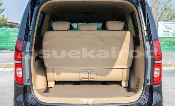 ซื้อ รถมือสอง Hyundai H1 สีน้ำตาล รถยนต์ ใน %{เมือง} ใน กรุงเทพมหานคร ซื้อ รถมือสอง Hyundai H1 สีน้ำตาล รถยนต์ ใน %{เมือง} ใน กรุงเทพมหานคร