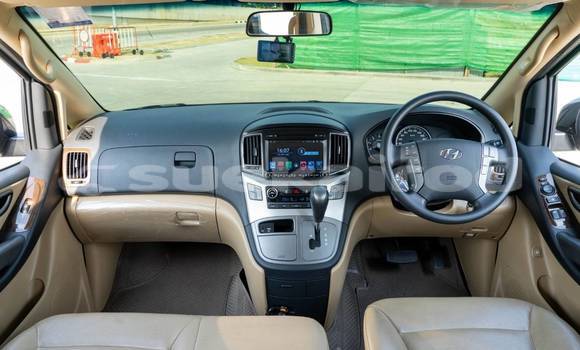 ซื้อ รถมือสอง Hyundai H1 สีน้ำตาล รถยนต์ ใน %{เมือง} ใน กรุงเทพมหานคร ซื้อ รถมือสอง Hyundai H1 สีน้ำตาล รถยนต์ ใน %{เมือง} ใน กรุงเทพมหานคร
