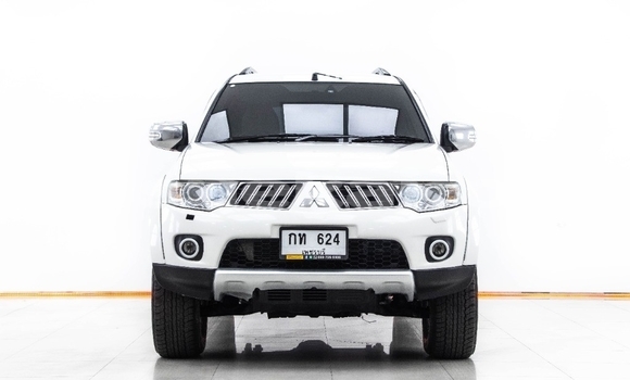 Buy Used Mitsubishi Pajero Sport White Car in Bangkok in Bangkok