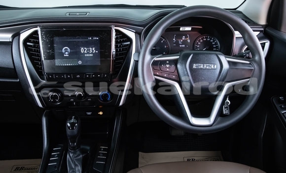 Buy Used Isuzu MU-X White Car in Bangkok in Bangkok Buy Used Isuzu MU-X White Car in Bangkok in Bangkok