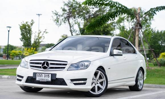 Buy Used Mercedes-Benz C-klasse White Car in Bangkok in Bangkok Buy Used Mercedes-Benz C-klasse White Car in Bangkok in Bangkok