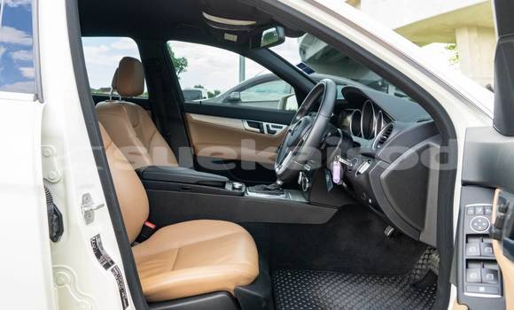 Buy Used Mercedes-Benz C-klasse White Car in Bangkok in Bangkok Buy Used Mercedes-Benz C-klasse White Car in Bangkok in Bangkok