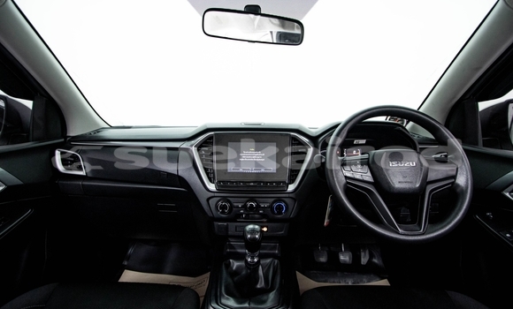 Buy Used Isuzu D–MAX White Car in Bangkok in Bangkok Buy Used Isuzu D–MAX White Car in Bangkok in Bangkok