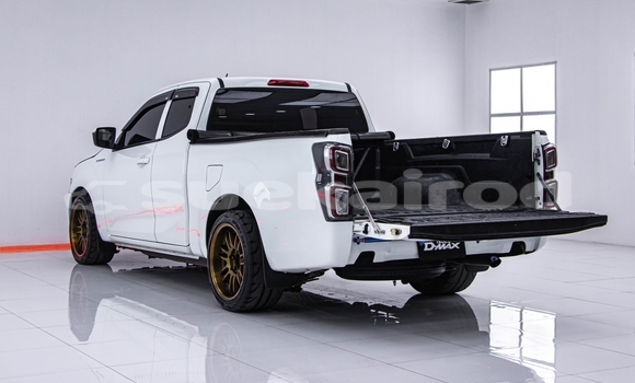 Buy Used Isuzu D–MAX White Car in Bangkok in Bangkok Buy Used Isuzu D–MAX White Car in Bangkok in Bangkok