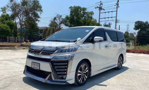 Buy Used Toyota Vellfire White Car in Bangkok in Bangkok Buy Used Toyota Vellfire White Car in Bangkok in Bangkok