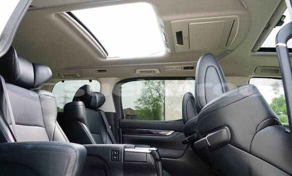 Buy Used Toyota Vellfire White Car in Bangkok in Bangkok Buy Used Toyota Vellfire White Car in Bangkok in Bangkok