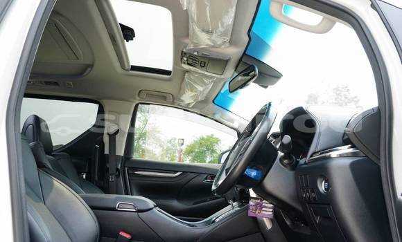 Buy Used Toyota Vellfire White Car in Bangkok in Bangkok Buy Used Toyota Vellfire White Car in Bangkok in Bangkok