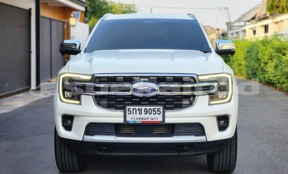 Buy Used Ford Everest White Car in Bangkok in Bangkok