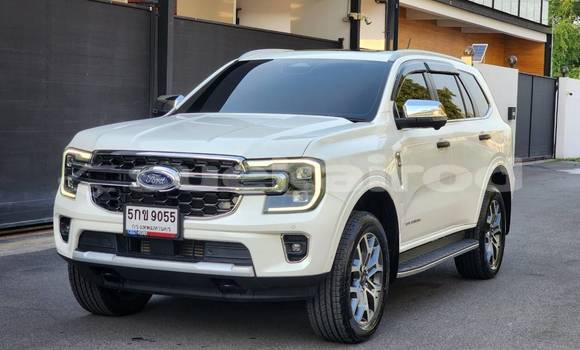 Buy Used Ford Everest White Car in Bangkok in Bangkok Buy Used Ford Everest White Car in Bangkok in Bangkok