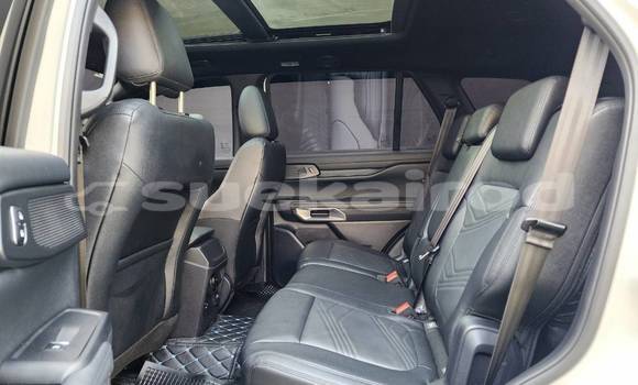 Buy Used Ford Everest White Car in Bangkok in Bangkok Buy Used Ford Everest White Car in Bangkok in Bangkok