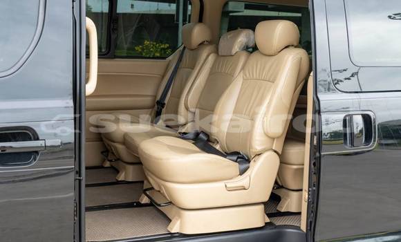Buy Used Hyundai H1 Black Car in Bangkok in Bangkok Buy Used Hyundai H1 Black Car in Bangkok in Bangkok