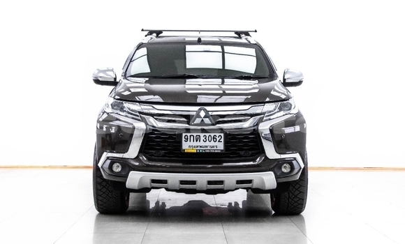 Buy Used Mitsubishi Pajero Black Car in Bangkok in Bangkok Buy Used Mitsubishi Pajero Black Car in Bangkok in Bangkok