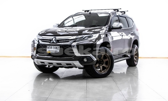 Buy Used Mitsubishi Pajero Black Car in Bangkok in Bangkok Buy Used Mitsubishi Pajero Black Car in Bangkok in Bangkok