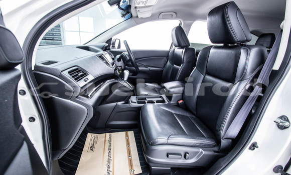 Buy Used Honda CR-V White Car in Bangkok in Bangkok Buy Used Honda CR-V White Car in Bangkok in Bangkok