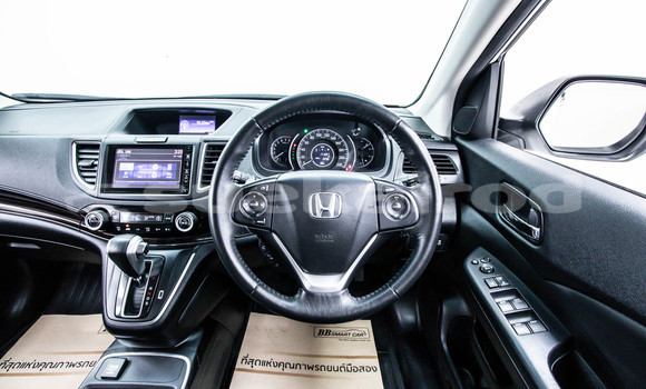 Buy Used Honda CR-V White Car in Bangkok in Bangkok Buy Used Honda CR-V White Car in Bangkok in Bangkok