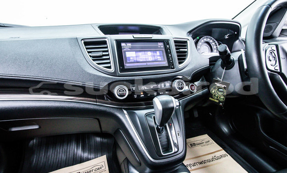 Buy Used Honda CR-V White Car in Bangkok in Bangkok Buy Used Honda CR-V White Car in Bangkok in Bangkok