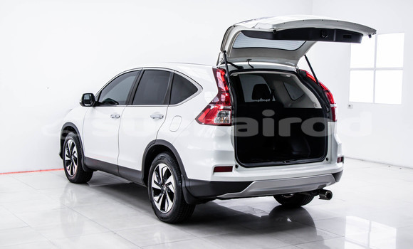 Buy Used Honda CR-V White Car in Bangkok in Bangkok Buy Used Honda CR-V White Car in Bangkok in Bangkok