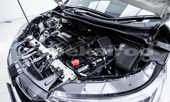 Buy Used Honda CR-V White Car in Bangkok in Bangkok Buy Used Honda CR-V White Car in Bangkok in Bangkok